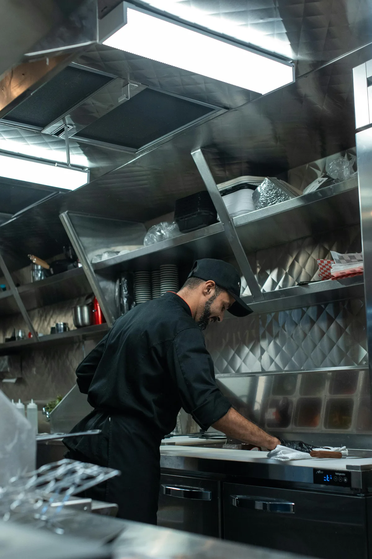 Commercial Food Truck Refrigeration Setups
